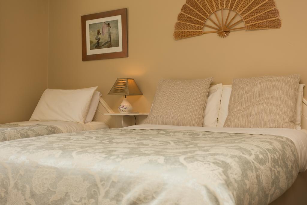 Fern Rock Bed And Breakfast Dromin ภายนอก รูปภาพ