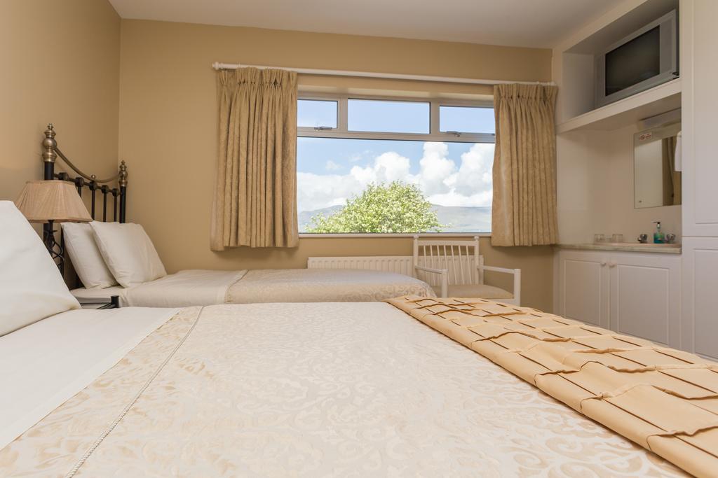 Fern Rock Bed And Breakfast Dromin ภายนอก รูปภาพ